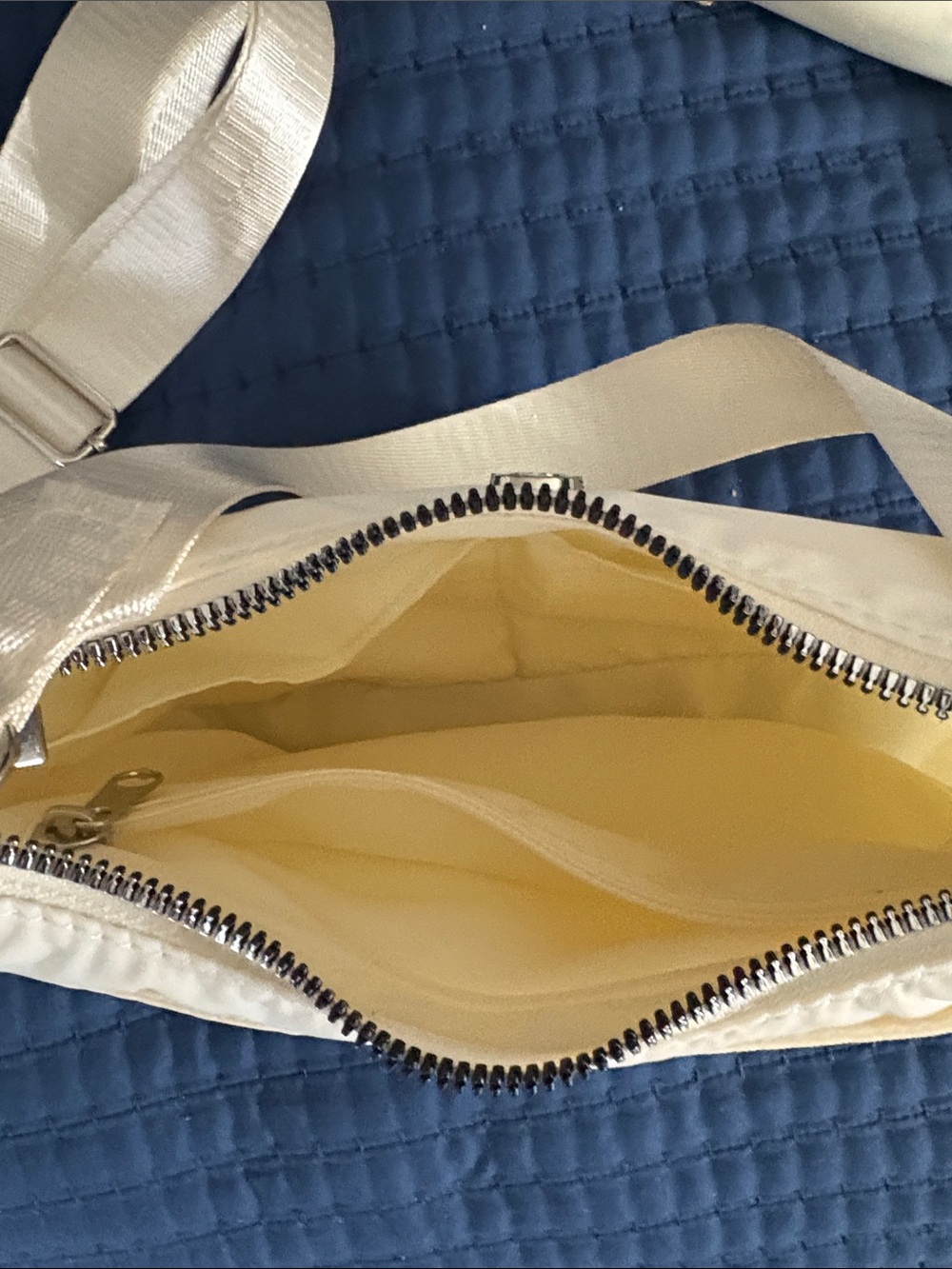 lululemon Cream Shoulder Bag with Coin Pouch and Phone Sleeve - Picture 6 of 6